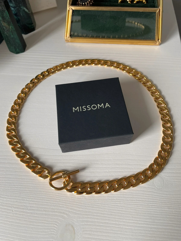 Missoma Lucy Williams T-Bar Chunky Chain Necklace 1