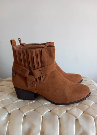 Bottines camel marron daim / Camel brown suede ankle boots, état: Très bon état, taille: 39, 15,00 €, 16,45 € Protection acheteurs incluse