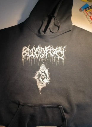 Bloodfury hoodie, marke: Gildan, zustand: Sehr gut, größe: L, 25,00 €, 26,95 € inklusive Vinted-Käuferschutz
