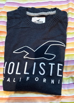 Jersey Hollister azul marino con logo bordado talla M, marque: Hollister, état: Très bon état, taille: M, 10,00 €, 11,20 € Protection acheteurs incluse