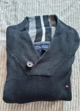 Pull Tommy Hilfiger taille XL en très bon état pull 4, marque: Tommy Hilfiger, état: Très bon état, taille: XL, 20,00 €, 21,70 € Protection acheteurs incluse