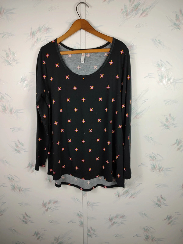 Lularoe Black Printed Top 1