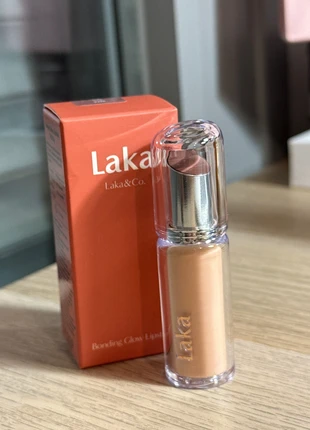 Bonding Glow Lipstick Laka 202 Boy, marca: laka, estado: Nuevo con etiquetas, 10,00 €, 11,20 € Protección al comprador incluida