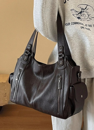 Sac à main marron, marque: Tendance, état: Très bon état, 30,00 €, 32,20 € Protection acheteurs incluse