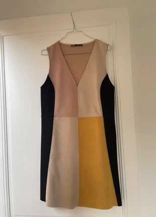 Robe zara, merk: Zara, staat: Heel goed, maat: M / 38 / 10, € 12,00, € 13,30 inclusief Kopersbescherming