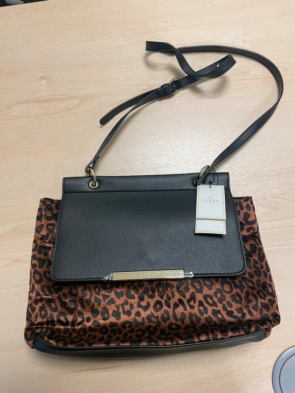 Lipsy leopard sales print purse