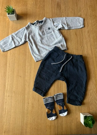 Tenue complète pull jogging 6 mois, marque: Tape à l'œil, état: Très bon état, taille: 6-9 mois / 68 cm, 5,50 €, 6,48 € Protection acheteurs incluse