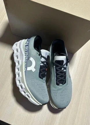 Basket On Cloudmonster 2, merk: On, staat: Nieuw met prijskaartje, maat: 43, € 105,00, € 110,95 inclusief Kopersbescherming