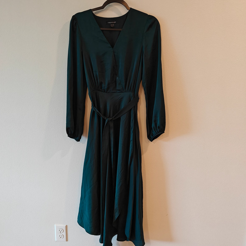 Forever New modest emerald green dress 1