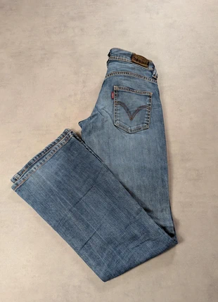 Jean Levi's bleu 26x32 / FR36             L16JL1368, marke: Levi's, zustand: Sehr gut, größe: S / 36 / 8, 20,90 €, 22,65 € beinhaltet Vinted-Käuferschutz Pro