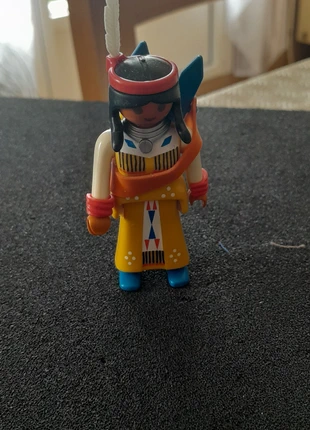 Femme indienne squaw et porte bébé enfant indien, marque: Playmobil, état: Très bon état, taille: 9-12 mois / 74 cm, 9,00 €, 10,15 € Protection acheteurs (Pro) incluse
