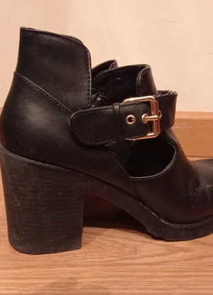 Botines negros Pull&Bear, marque: Pull & Bear, état: Bon état, taille: 41, 3,00 €, 3,85 € Protection acheteurs incluse