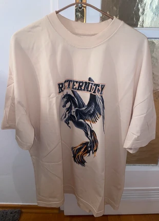 Tshirt Reternity, merk: Reternity, staat: Heel goed, maat: S, € 10,00, € 11,20 inclusief Kopersbescherming