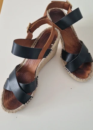 Espadrilles compensées sandales T39 Eram, brand: éram, condizioni: Ottime, taglia: 39, €10.00, €11.20 include la Protezione acquisti