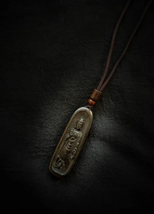 Collier Pendentif Bouddha en Bois Acajou Naturel - Artisanat Spirituel, marke: Unique, zustand: Sehr gut, 12,00 €, 13,30 € inklusive Vinted-Käuferschutz