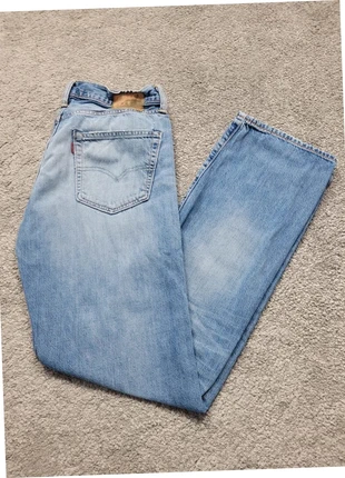 Levi's | Jean 504 | W32 L32 | T42 | 251-09, brand: Levi's, condizioni: Ottime, taglia: IT 42 | W32, €18.90, €20.55 include la Protezione acquisti