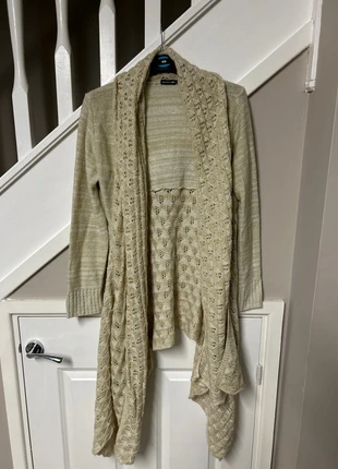 (P36) lady’s cream long cardigan Jennifer Taylor size medium, brand: Jennifer Taylor, condition: Very good, size: M / 10, £9.00, £10.15 includes Buyer Protection Pro
