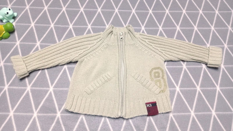 🦁 Lot 2 gilets et 2 pulls, 3 mois - photo numéro 5