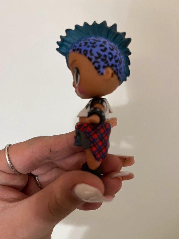 Punk boy lol surprise shop