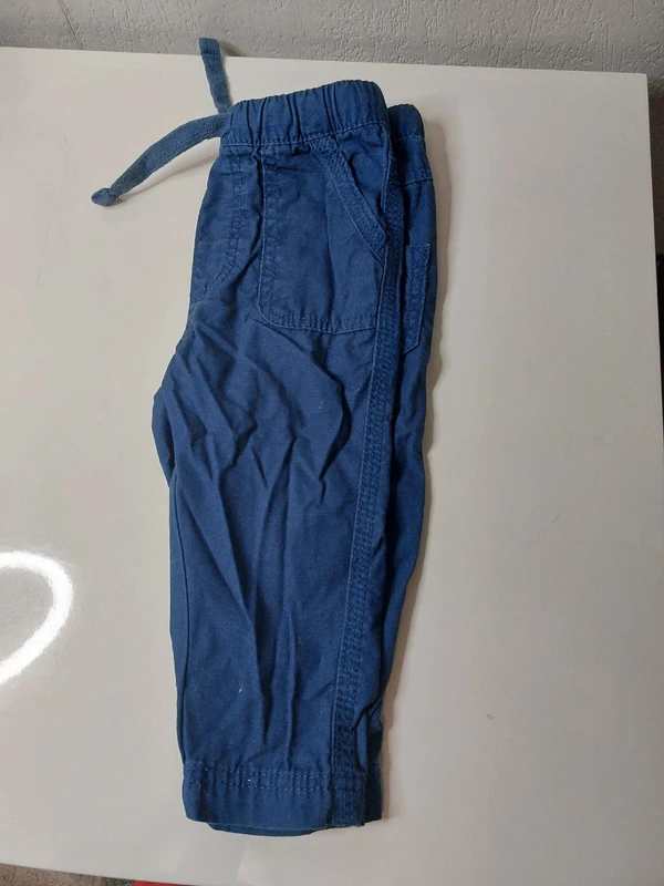Pantalon bleu marine " Kiabi" - photo numéro 3