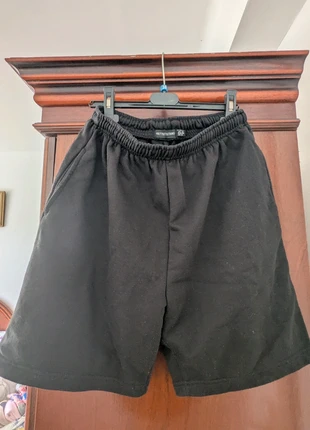 Short cycliste noir PrettyLittleThing réglable à la taille – tendance & confort garanti !, marque: PrettyLittleThing, état: Très bon état, taille: L / 40 / 12, 10,00 €, 11,20 € Protection acheteurs incluse