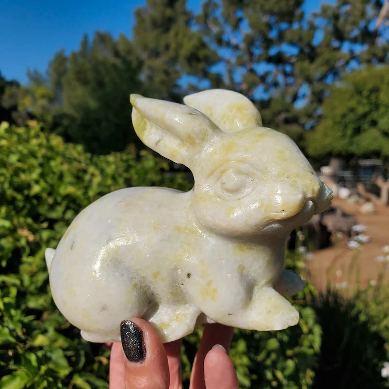 Serpentine Jade Bunny Rabbit Hand Carved 866 grams | 1lbs 15oz 1