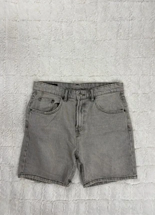 Short en jean gris Zara Vintage Y2K - Taille 38 (EU) / 30 (US), brand: Vintage Dressing, condition: Very good, size: W29, €13.00, €14.35 includes Buyer Protection