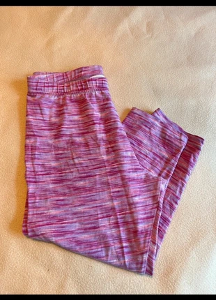 Leggings/Calção Rosa – Primark (Tamanho 14/15 anos), marca: Primark, estado: Muito bom, tamanho: 14 anos / 164 cm, €1.00, €1.75 inclui Proteção do Comprador