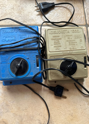Train électrique : lot de deux transformateurs jouef ho 1/87, marca: JOUEF, estado: Satisfatório, tamanho: Tamanho único, €6.00, €7.00 inclui Proteção do Comprador