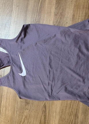 Débardeur - T shirt de sport Nike, merk: Nike, staat: Heel goed, maat: S / 36 / 8, € 5,00, € 5,95 inclusief Kopersbescherming