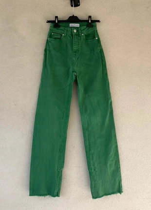 Jeans verde a vita alta e a gamba larga, marke: Primark, zustand: Sehr gut, größe: XXS / 32 / 4, 12,00 €, 13,30 € inklusive Vinted-Käuferschutz