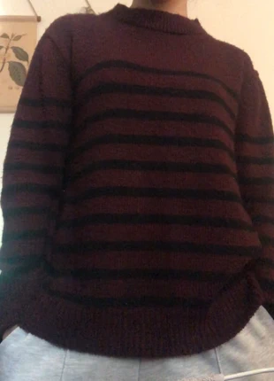 Pull grunge rouge et noir, staat: Heel goed, maat: S / 36 / 8, € 6,00, € 7,00 inclusief Kopersbescherming