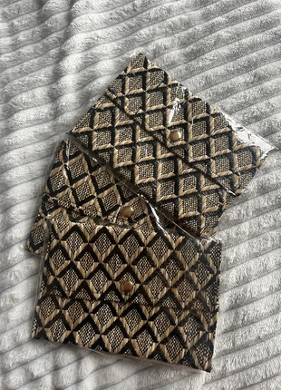 Pochette motif triangle, marque: Zara, état: Neuf sans étiquette, 2,00 €, 2,80 € Protection acheteurs incluse