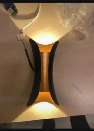 Wandlamp zwart goud led, merk: White, staat: Nieuw, € 5,00, € 5,95 inclusief Kopersbescherming