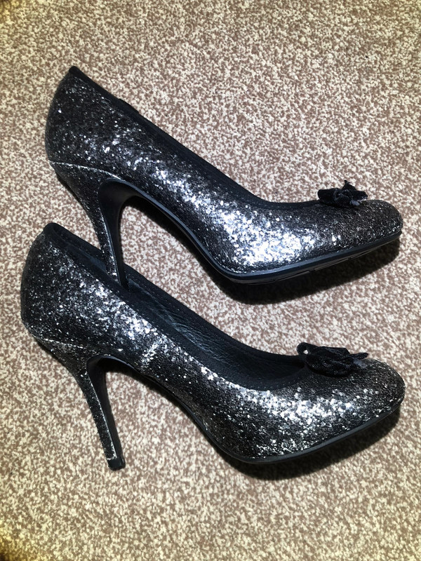 Brand New Silver glitter prom shoes with bow Size 3.5 Vinted