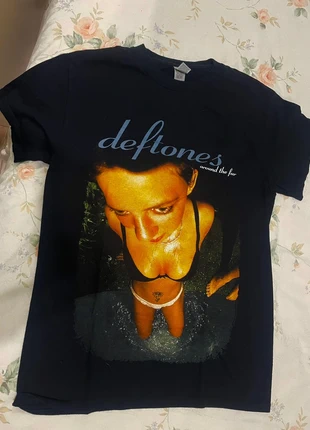 Maglietta deftones, marque: Gildan, état: Très bon état, taille: S / 36 / 8, 20,00 €, 21,70 € Protection acheteurs incluse