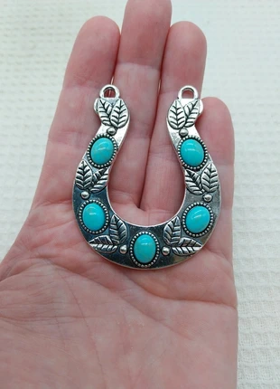 Pendentif fer à cheval feuille argenté avec cabochon, création bijoux bohème DIY A0548, marque: Création bijoux Syllikan, état: Très bon état, 3,50 €, 4,38 € Protection acheteurs (Pro) incluse