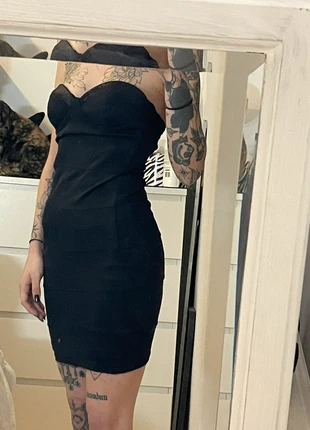 Vestido bershka preto justo, marca: Bershka, estado: Muito bom, tamanho: S / 36 / 8, €6.00, €7.00 inclui Proteção do Comprador