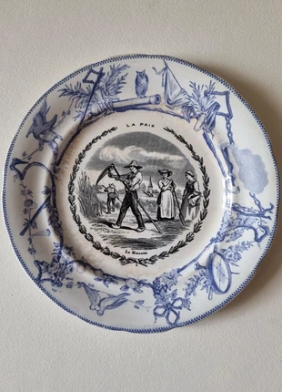 Assiette de Choisy le Roi série La paix, marque: Choisy le Roi, état: Très bon état, taille: Taille unique, 5,00 €, 5,95 € Protection acheteurs incluse