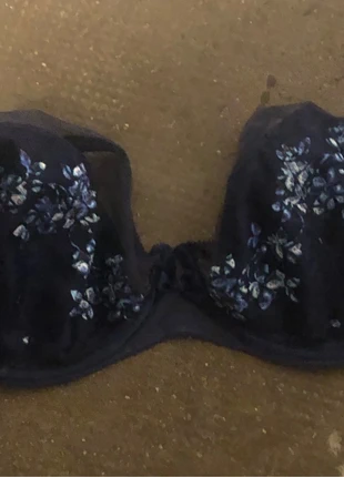 Soutien gorge bleu, marque: Chantelle, état: Satisfaisant, taille: 100E, 1,00 €, 1,75 € Protection acheteurs incluse