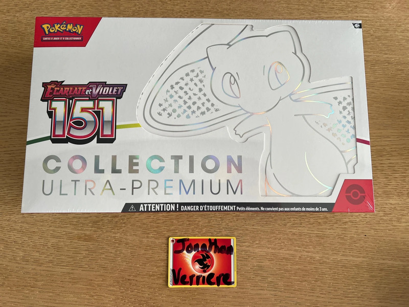 Pokemon 151 Collection Ultra Premium Francais FR Coffret Mew