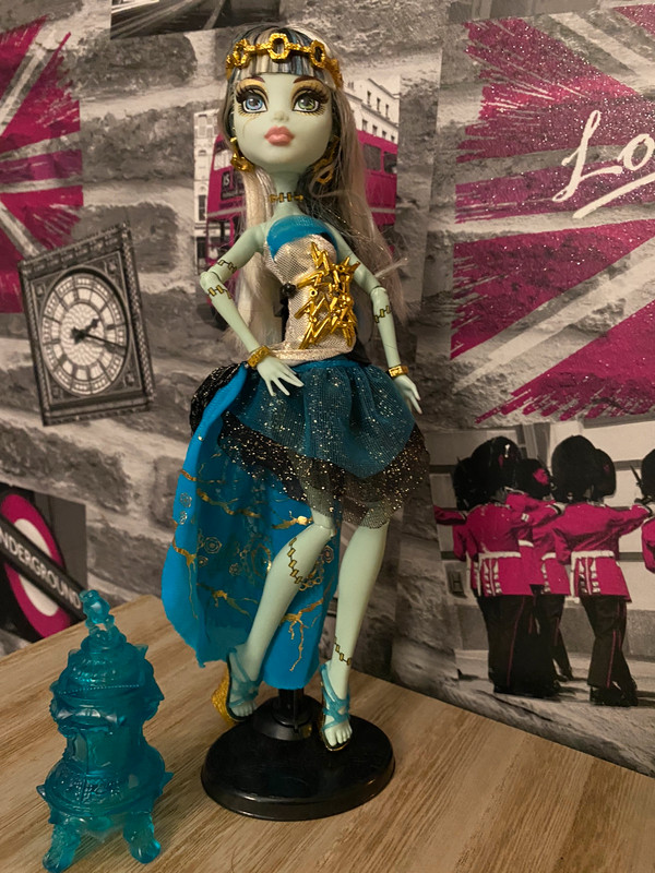 Monster High Boneca Frankie : : Brinquedos e Jogos