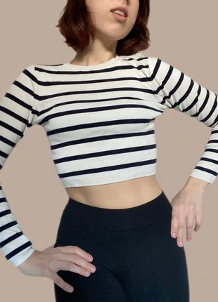 ZARA Striped Knit Crop Top – Dark Navy & White | Size M, marca: Zara, estado: Muy bueno, tamaño: S / 36 / 8, 4,00 €, 4,90 € Protección al comprador incluida
