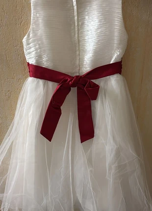 Robe de mariage 10 ans, marke: Empire du Mariage, zustand: Sehr gut, größe: 10 Jahre / 140, 10,00 €, 11,20 € inklusive Vinted-Käuferschutz