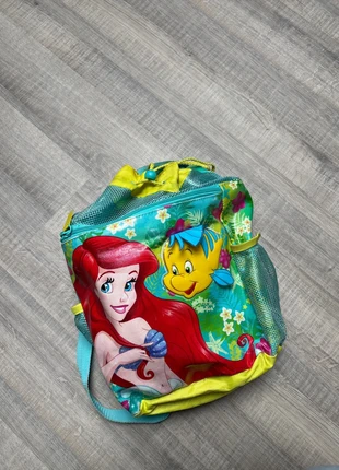 Sac à dos la petite Sirène Little mermaids Disneyland Paris, marque: Disneyland Paris, état: Très bon état, 3,00 €, 3,85 € Protection acheteurs incluse