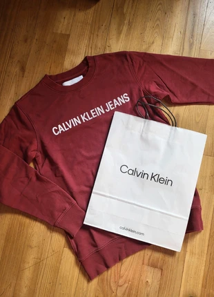 Pull calvin Klein S Bordeaux, marque: Calvin Klein, état: Très bon état, taille: S, 9,99 €, 11,19 € Protection acheteurs incluse