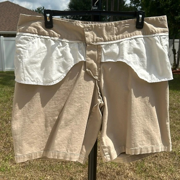 Never worn Old Navy women's plus shorts 3