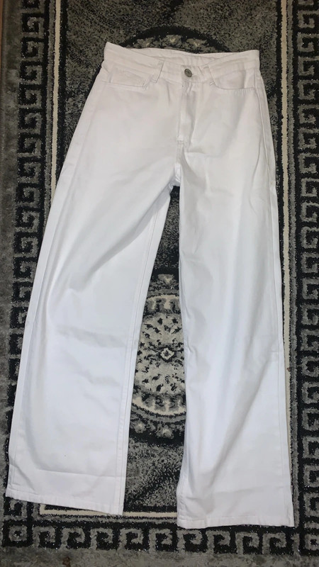 Pantalon large blanc . 1