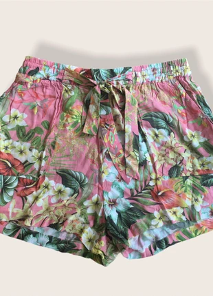 Short léger fluide fleuri été floral, marke: Stradivarius, zustand: Sehr gut, größe: L / 40 / 12, 3,00 €, 3,85 € inklusive Vinted-Käuferschutz
