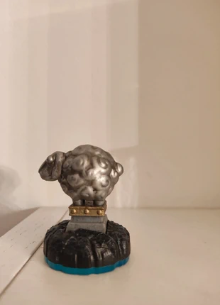 Skylanders swap force: Platinum Sheep, marque: Skylanders, état: Très bon état, taille: Prématuré, jusqu'à 44cm, 1,00 €, 1,75 € Protection acheteurs incluse